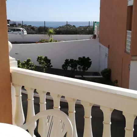 Ampio Monolocale Con Vista Oceano Apartment